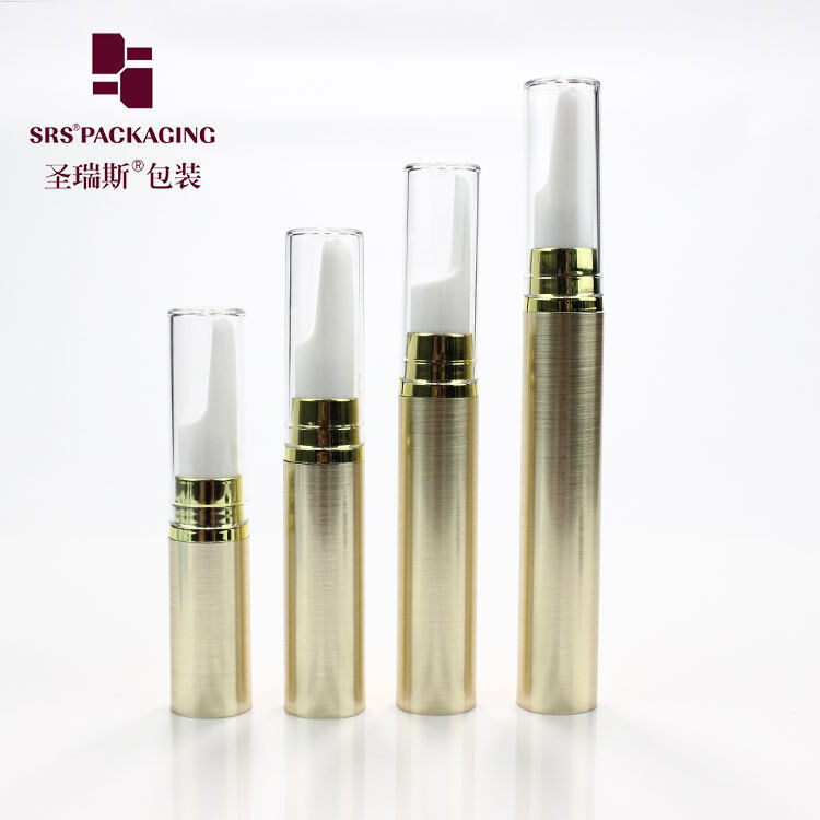 নাম